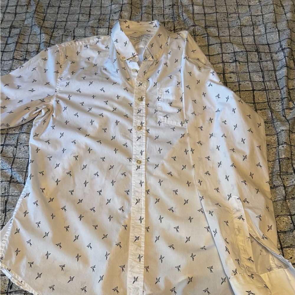 Banana Republic White Shirt with Black Pattern